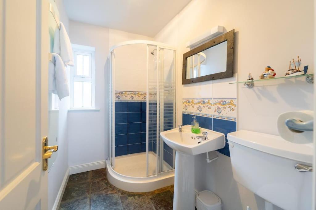 The Haven Dingle, Self Catering Accommodation Экстерьер фото