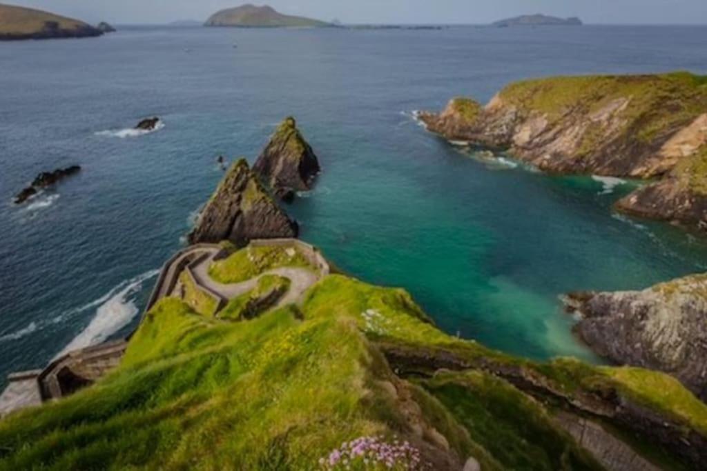 The Haven Dingle, Self Catering Accommodation Экстерьер фото