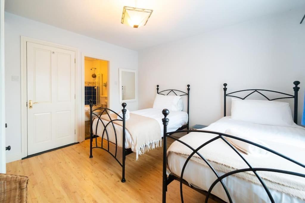 The Haven Dingle, Self Catering Accommodation Экстерьер фото